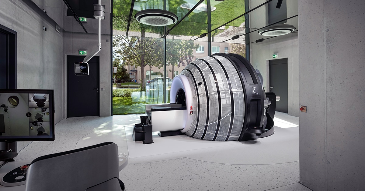 伟德体育 - 综合体育赛事平台|奥体中心相助同伴